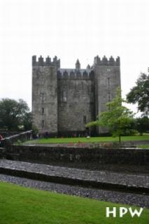 Bunratty Castle - besterhaltene mittelalterliche Burg Irlands