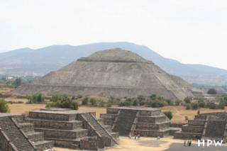 Teotihuacan, Blick auf die Sonnenpyramide