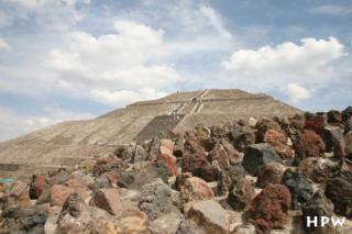 Teotihuacan, Sonnenpyramide, ein gewaltiger Anblick