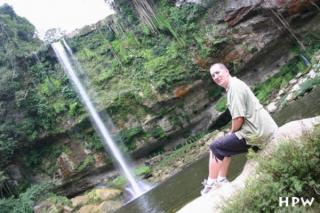 Holger und der Wasserfall