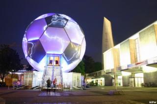 Fussball in Köln - alles andere an Beschreibung ist ja geschützt :-)